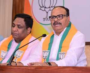 जिन्हें अपने उम्मीदवारों पर भरोसा नहीं, वो जनता से किए वादे कैसे निभाएंगे : ब्रजेश पाठक